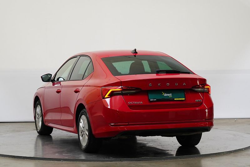 Škoda Octavia - fotka 7 z 25