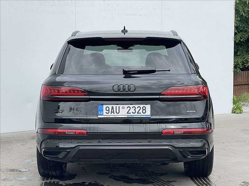 Audi Q7 3,0 50 TDI quattro S line - fotka 22 z 23