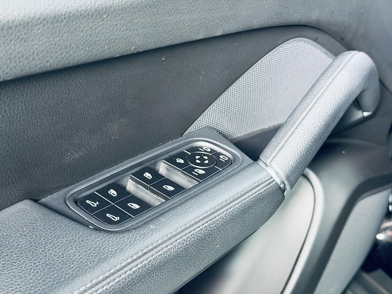 Porsche Cayenne (2022) 3.0*V6*OFFROAD*TOP - fotka 12 z 38