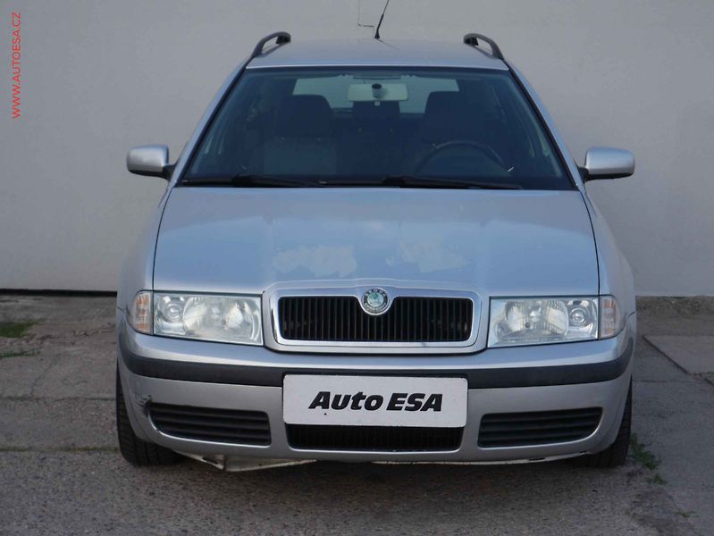 Škoda Octavia (2007) 1.6i, ČR, servis.kniha - fotka 2 z 16