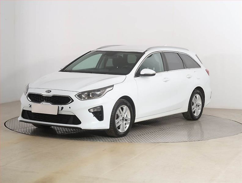 Kia Ceed (2019) 1.6 CRDi, Navi, Tempomat - fotka 2 z 18
