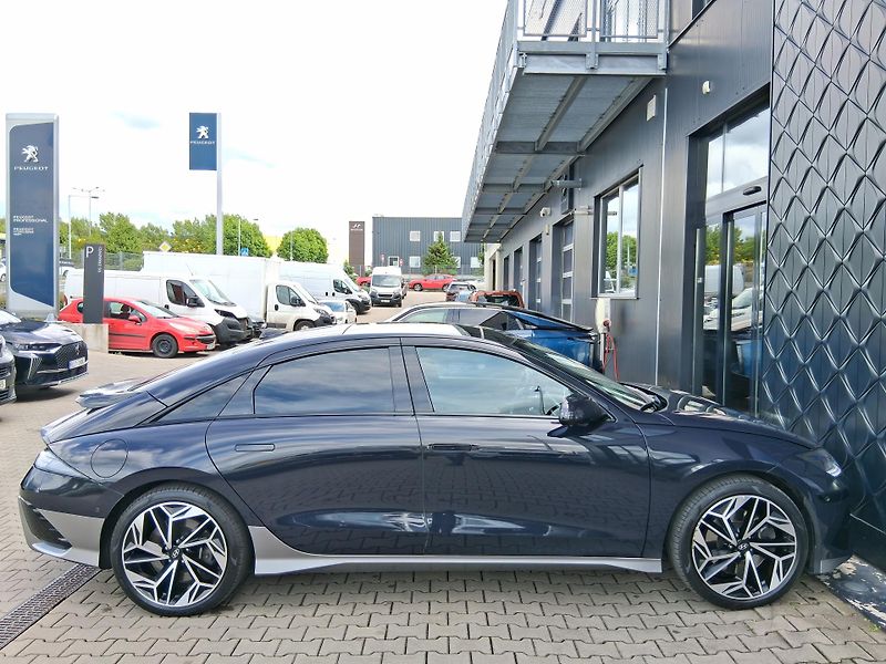 Hyundai Ioniq 6 STYLE PREMIUM 4x4 239 kW - fotka 9 z 44