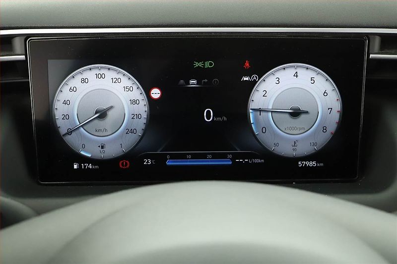 Hyundai Tucson (2022) 1.6 T-GDI - fotka 9 z 20