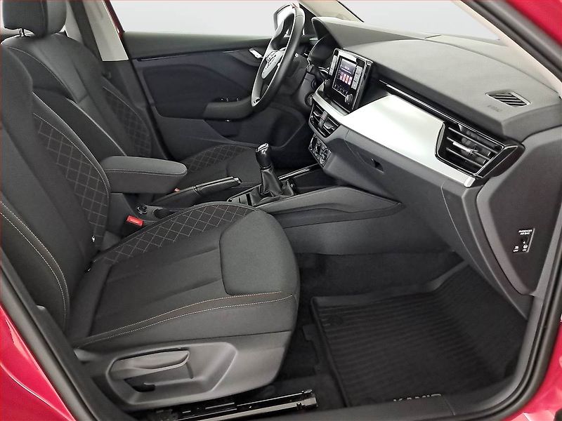 Škoda Kamiq (2022) Ambition 1.0 TSI, Serv.kniha - fotka 9 z 17
