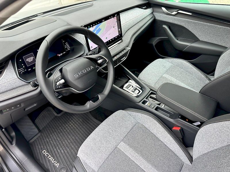Škoda Octavia (2025) 1.5 TSI 110kW MHEV Top Selecti - fotka 6 z 24