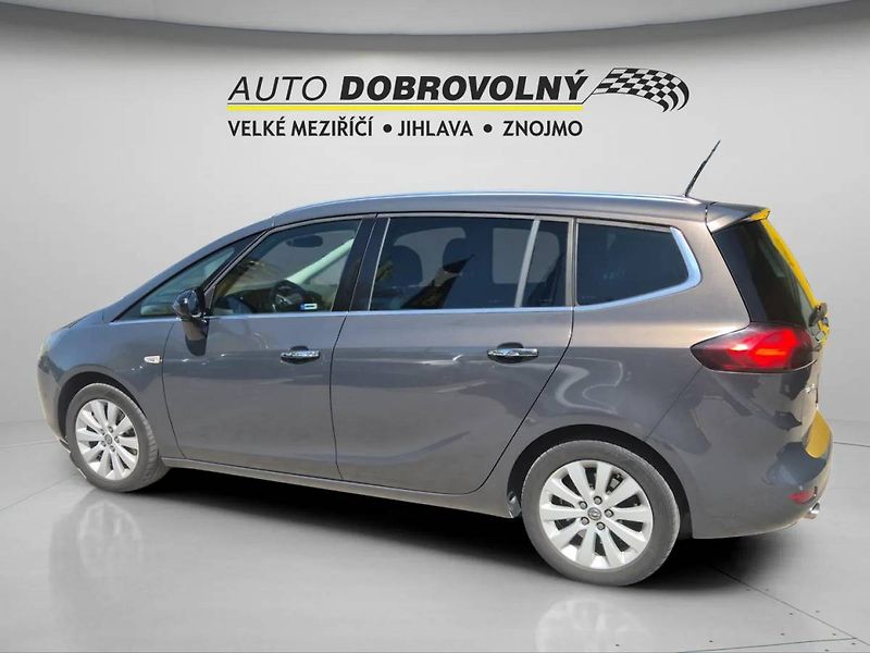 Opel Zafira Tourer Cosmo 2.0CDTI 121kW MT6 - fotka 4 z 42