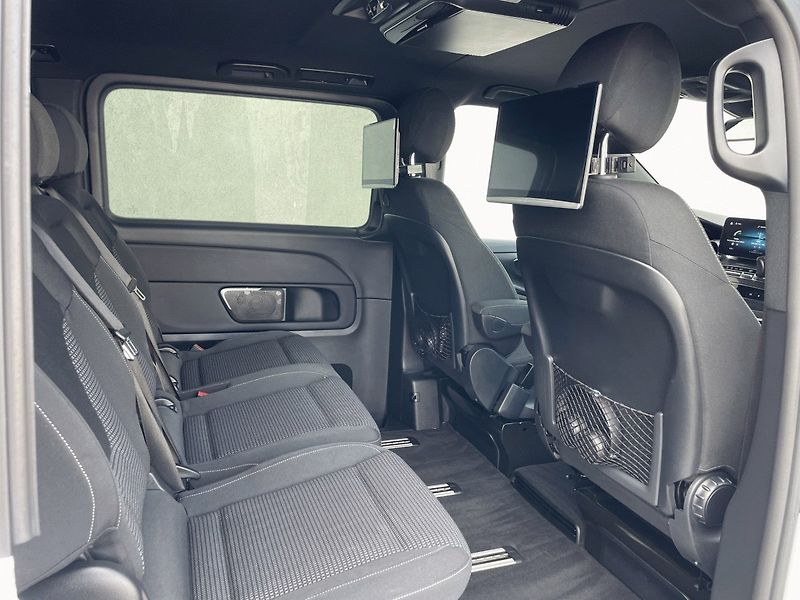 Mercedes-Benz Třídy V (2023) 300D L Exclusive AMG 4Matic 7m - fotka 9 z 24
