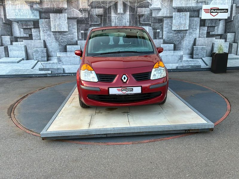 Renault Modus (2005) 1.2i 55KW, VYHŘIVANÉ SEDADLA - fotka 2 z 28