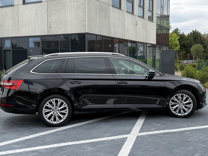 Škoda Superb (2022) 2.0 TDi 110 kw/tažné/DPH - fotka 5 z 25