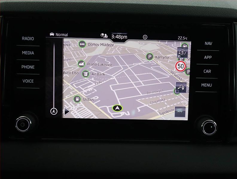 Škoda Karoq (2024) Sportline 1.5 TSI - fotka 19 z 22