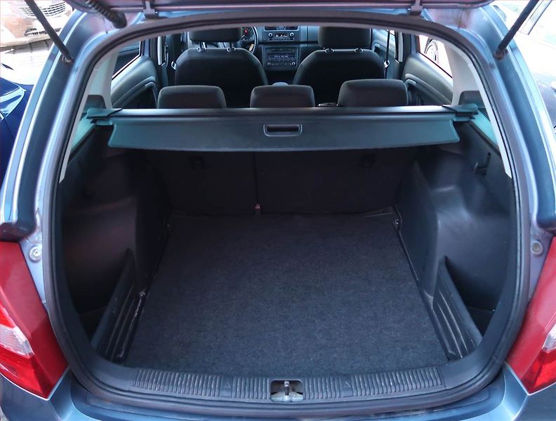 Škoda Fabia (2011) Elegance 1.2 TSI, Tempomat - fotka 13 z 14