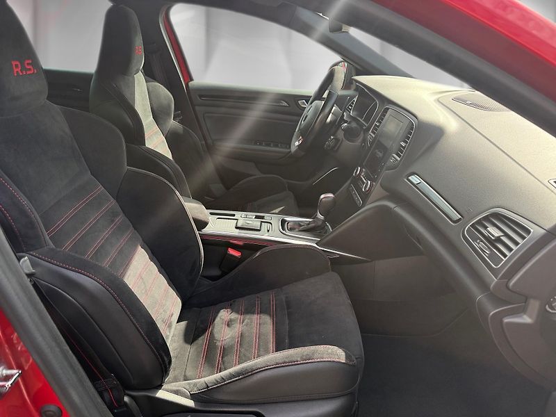 Renault Mégane (2019) 1,8 TCe 221 kW RS Trophy EDC - fotka 23 z 26