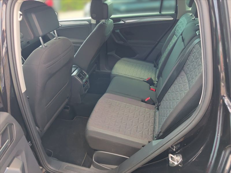 Volkswagen Tiguan 1,5 TSI Life DSG - fotka 8 z 11