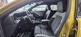Opel Astra Edition HB 1.2 TURBO (96kW/130 - náhled 10