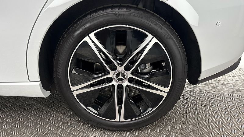 Mercedes-Benz Třídy B 200d AUT Progressive Advanced - fotka 19 z 25