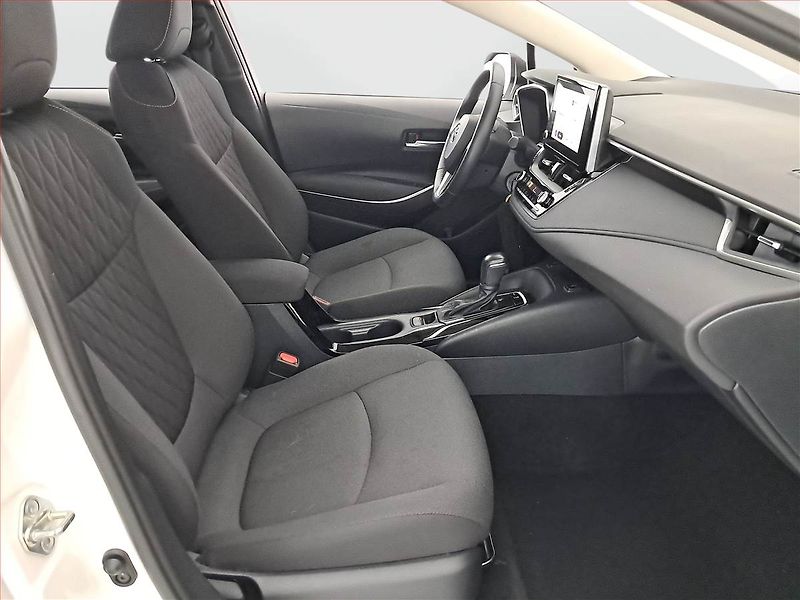 Toyota Corolla (2023) 1.5 VVT-i - fotka 9 z 21