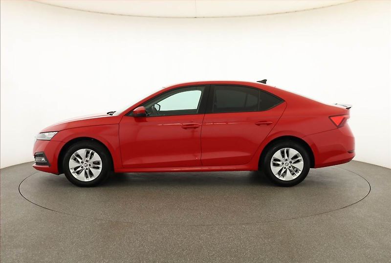 Škoda Octavia (2021) Ambition Plus 2.0 TDI, Automat - fotka 3 z 21