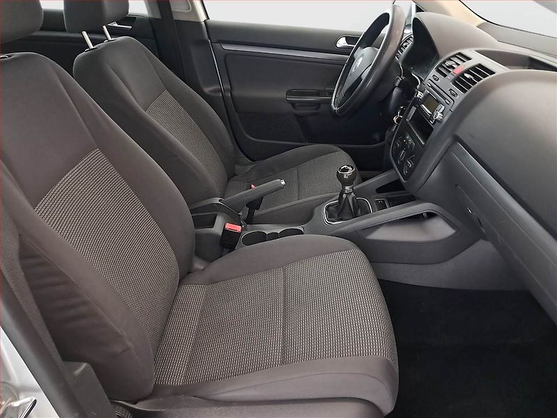 Volkswagen Golf (2008) 1.9 TDI, nová STK, Tažné - fotka 9 z 16