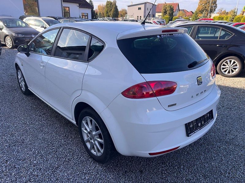 Seat Leon (2012) 1.2 TSI TOP STAV - fotka 4 z 25