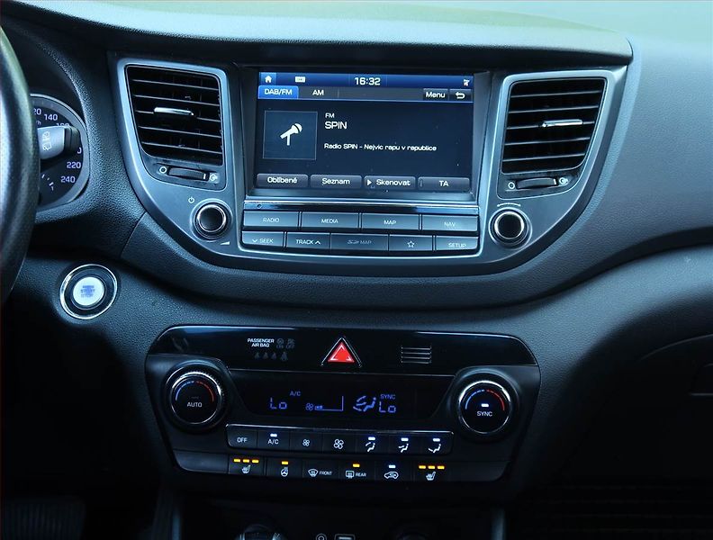 Hyundai Tucson (2018) GO Czech 2.0 CRDi, 4X4 - fotka 12 z 24