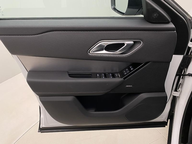 Land Rover Range Rover Velar D200 SE R-DYNAMIC AWD AUT  - fotka 7 z 43
