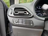 Hyundai i30 (2023) 1.0 T-GDI / 88 kW, Automat - náhled 9
