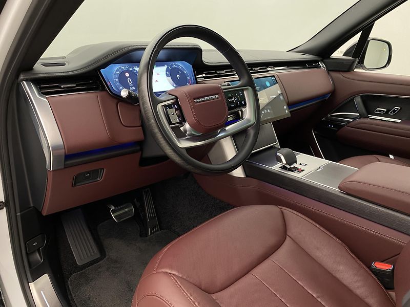 Land Rover Range Rover P530 AUTOBIOGRAPHY REZERVACE - fotka 4 z 83