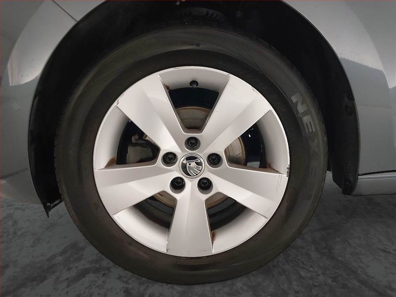 Škoda Rapid (2018) Spaceback 1.0 TSI - fotka 15 z 18
