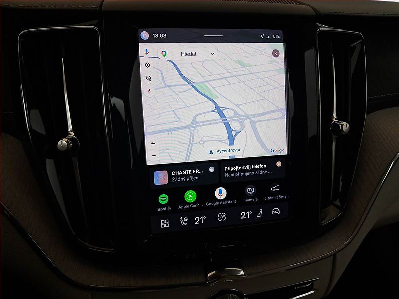 Volvo XC60 (2022) B5 AWD - fotka 19 z 19
