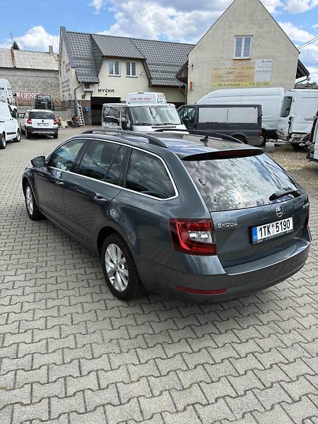 Škoda Octavia (2018) - fotka 6 z 14
