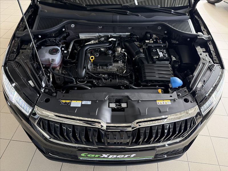 Škoda Karoq 1,0   Selection TOUR - fotka 18 z 19