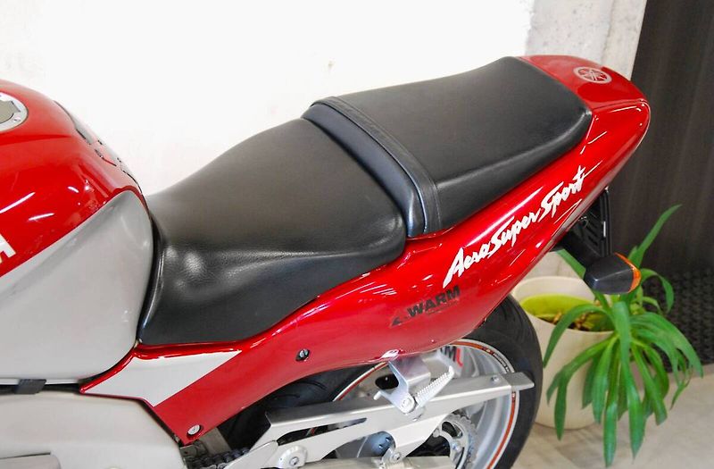 Yamaha YZF 1000 R Thunderace (1998) - fotka 18 z 20