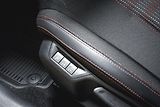 Peugeot 308 (2020) GT NAVI1.5 BlueHDi ČR 1MAJITEL - náhled 32