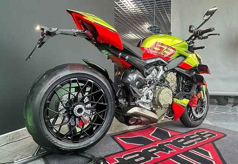 Ducati Streetfighter V4 Lamborghini