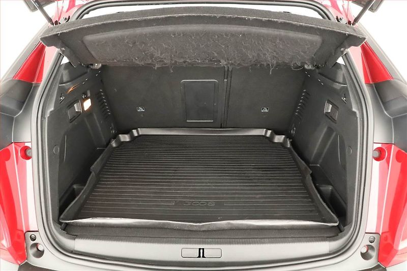 Peugeot 3008 (2019) 1.2 PureTech, Serv.kniha - fotka 19 z 20