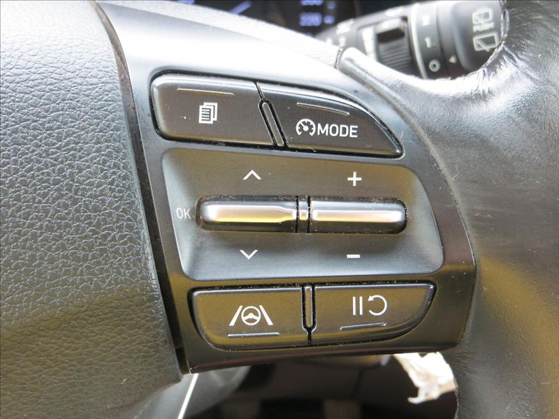 Hyundai i30 1,0 T-GDI 88kW Comfort ČR - fotka 21 z 25
