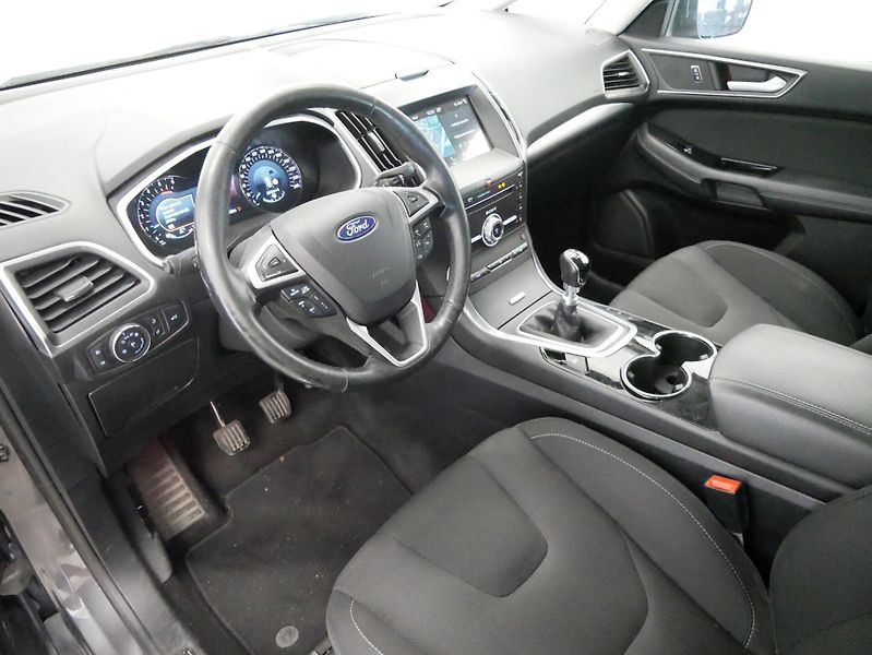 Ford S-MAX - fotka 5 z 6