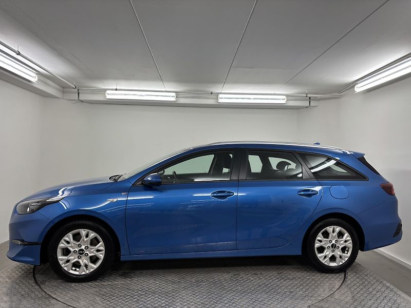 Kia Ceed 1,0 T-GDI Fresh,1.MAJITEL; ČR - fotka 2 z 17