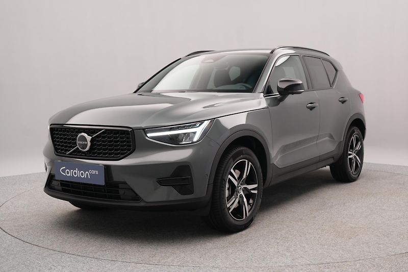 Volvo XC40 (2026) B3 AUT DARK PLUS - fotografie inzerátu