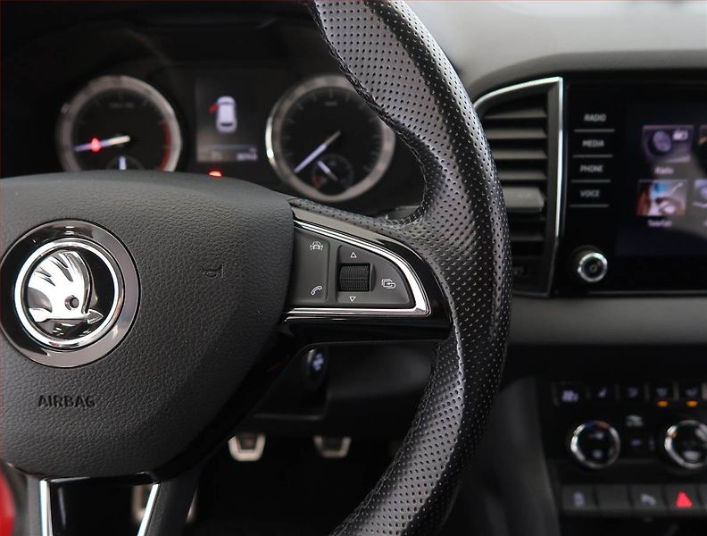 Škoda Karoq (2018) Ambition Plus 1.0 TSI - fotka 19 z 23