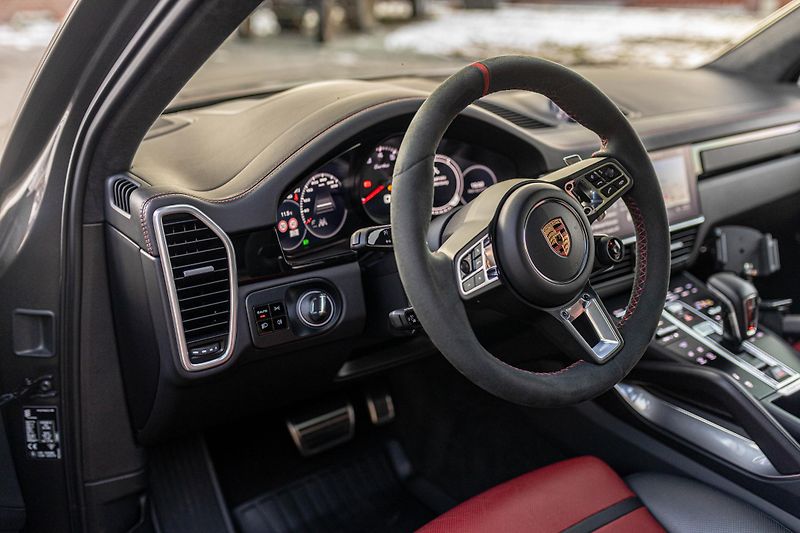 Porsche Cayenne (2019) Porsche Cayenne Turbo V8 - fotka 8 z 20