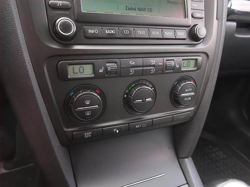 Škoda Octavia (2007) Laurin&Klement 2.0 TDI, 4X4 - fotka 13 z 14