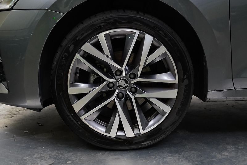 Škoda Octavia - fotka 10 z 30