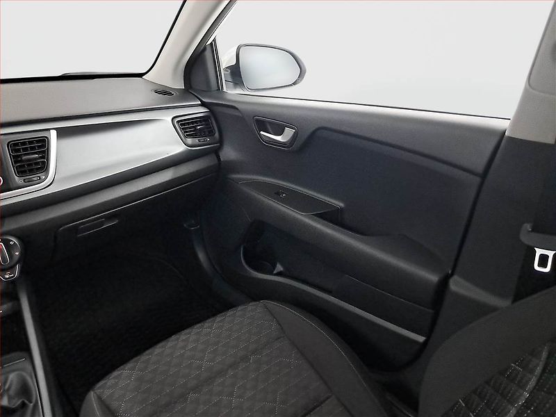 Kia Rio (2023) 1.2 DPI, ČR,1.maj - fotka 8 z 16