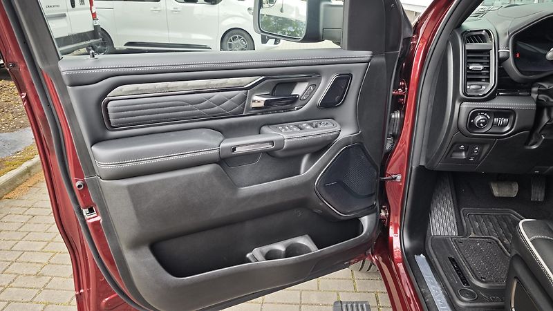 Dodge RAM (2026) 1500  I6 Limited MY26 - fotka 26 z 53