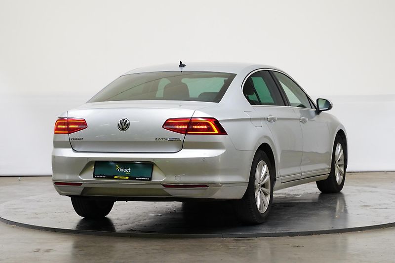 Volkswagen Passat - fotka 2 z 24