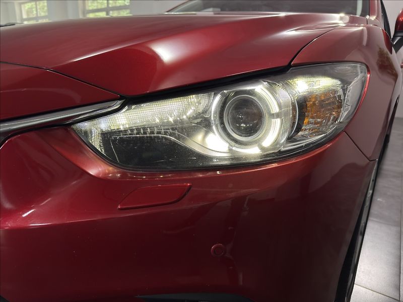 Mazda 6 2,2   D 129 kW SPORT BOSE 1.MA - fotka 38 z 43