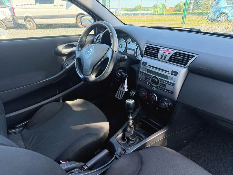 Fiat Stilo (2007) 1.4i, 70kw Původ ČR Nová STK - fotka 10 z 17
