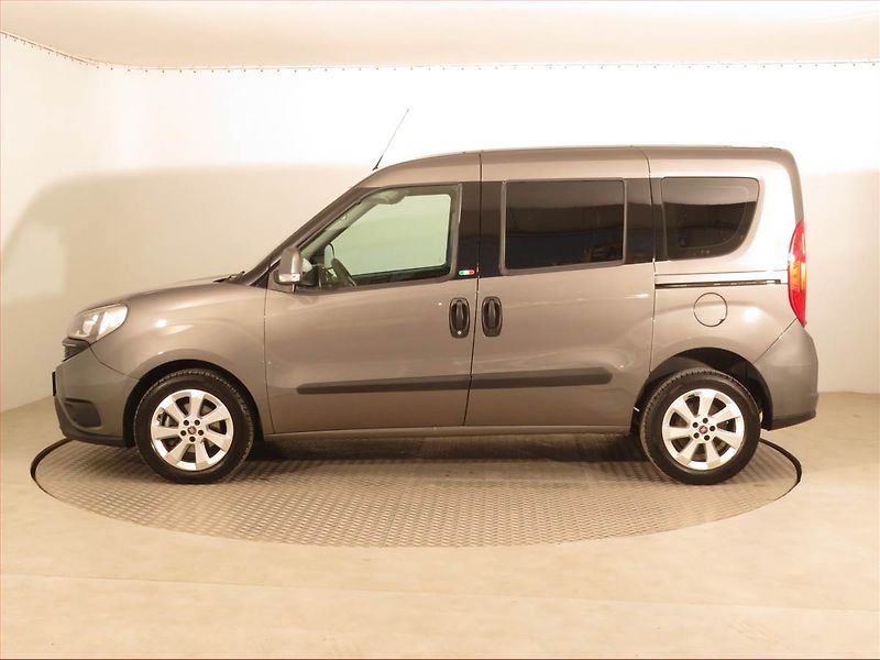 Fiat Dobló (2018) 1.6 MultiJet, 5Míst, SR - fotka 3 z 15