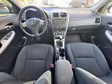 Toyota Corolla 1.6i 16v sedan původ ČR - náhled 14